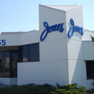 Contract packaging services facility